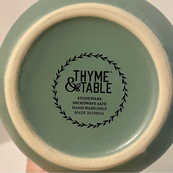 Thyme & Table Stoneware Mug Metallic Gold & White Chevron Modern Design 16oz - Picture 6 of 7